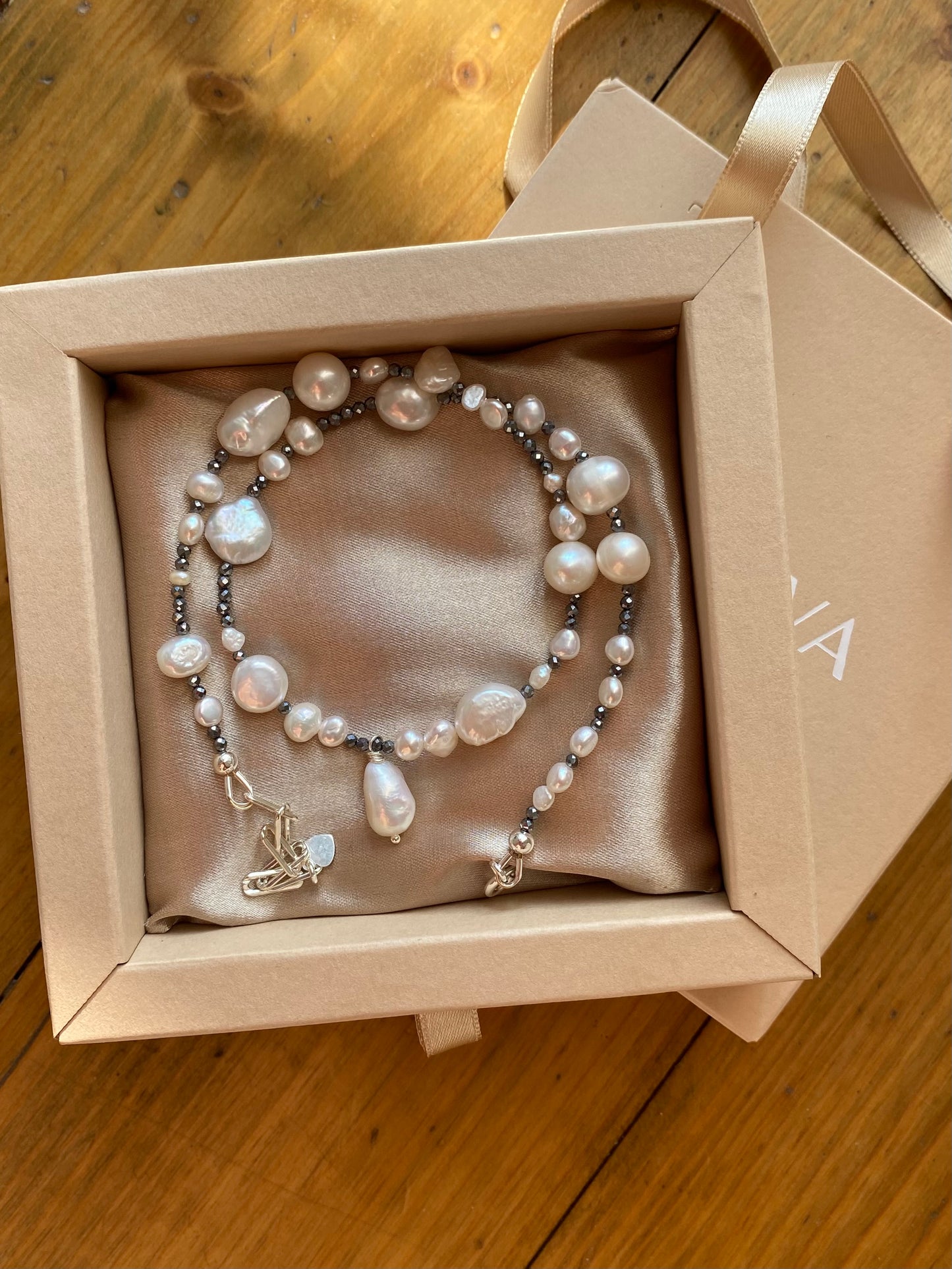 AURORA NECKLACE