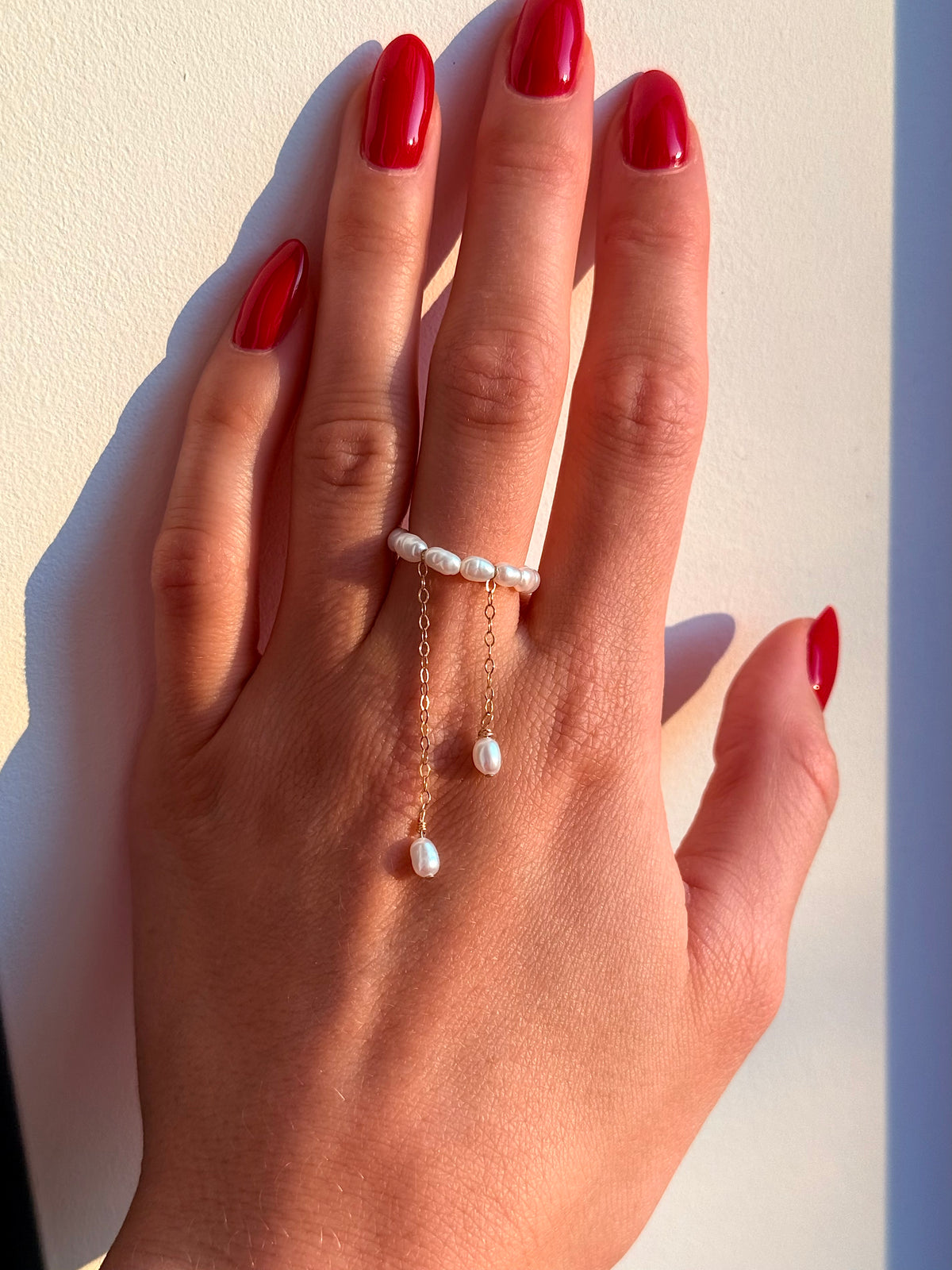DELICATE PEARL RING