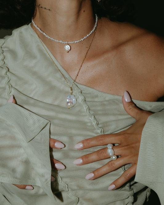 IRIS NECKLACE