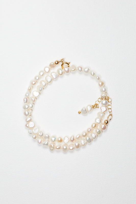 MOTHER OF PEARLS CHOKER