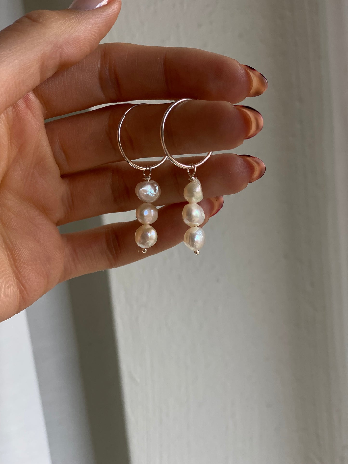 PEARL HOOPS