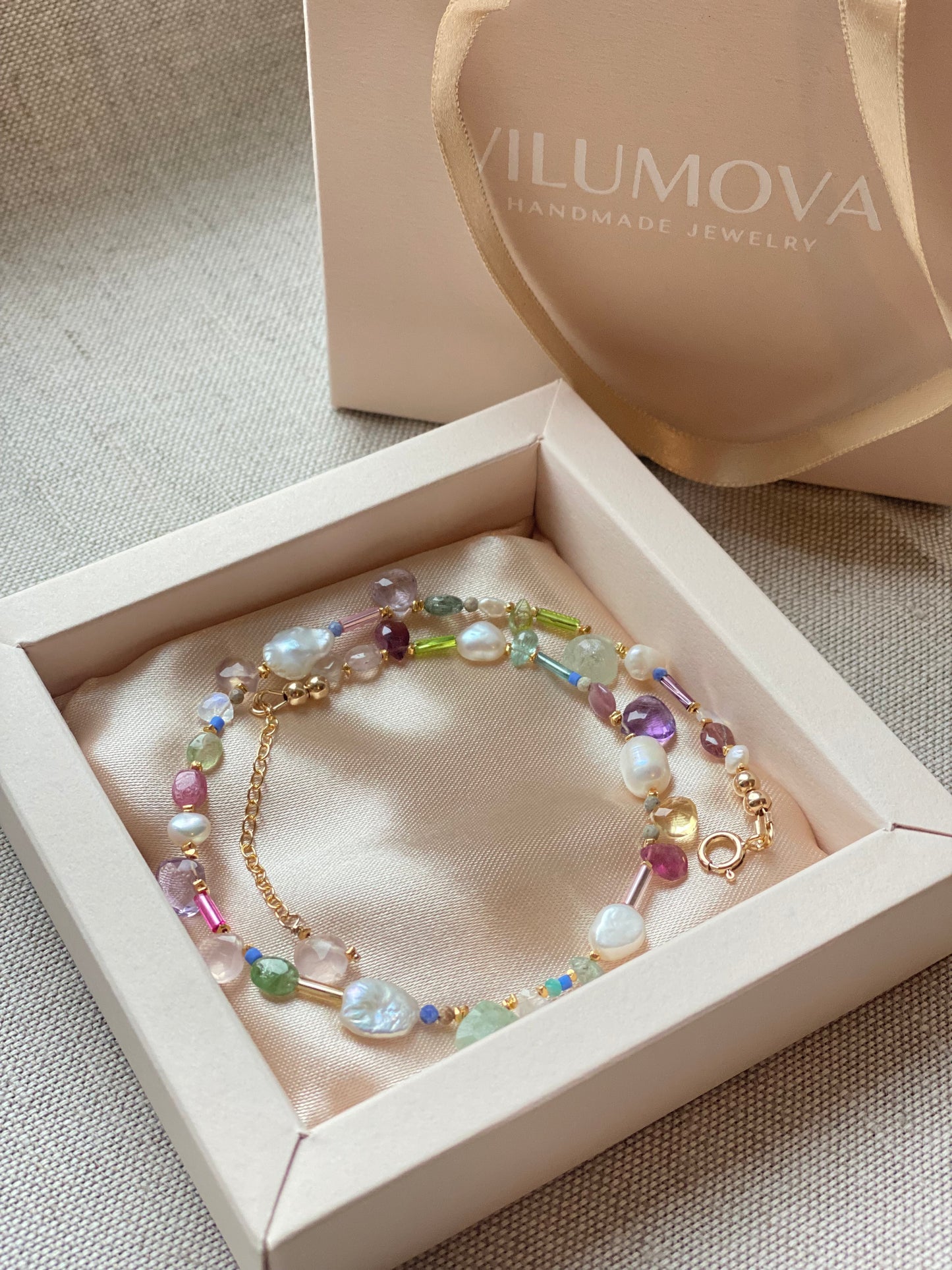 Multicolor Crystal Choker