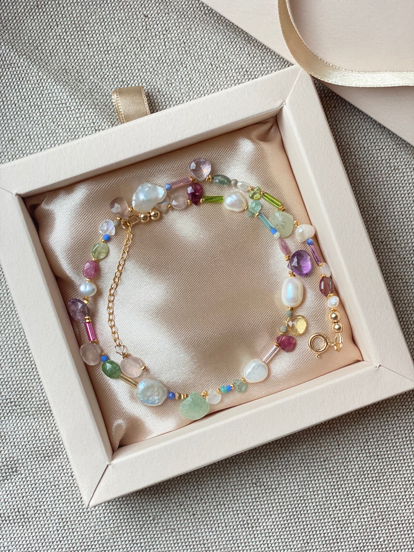 Multicolor Crystal Choker