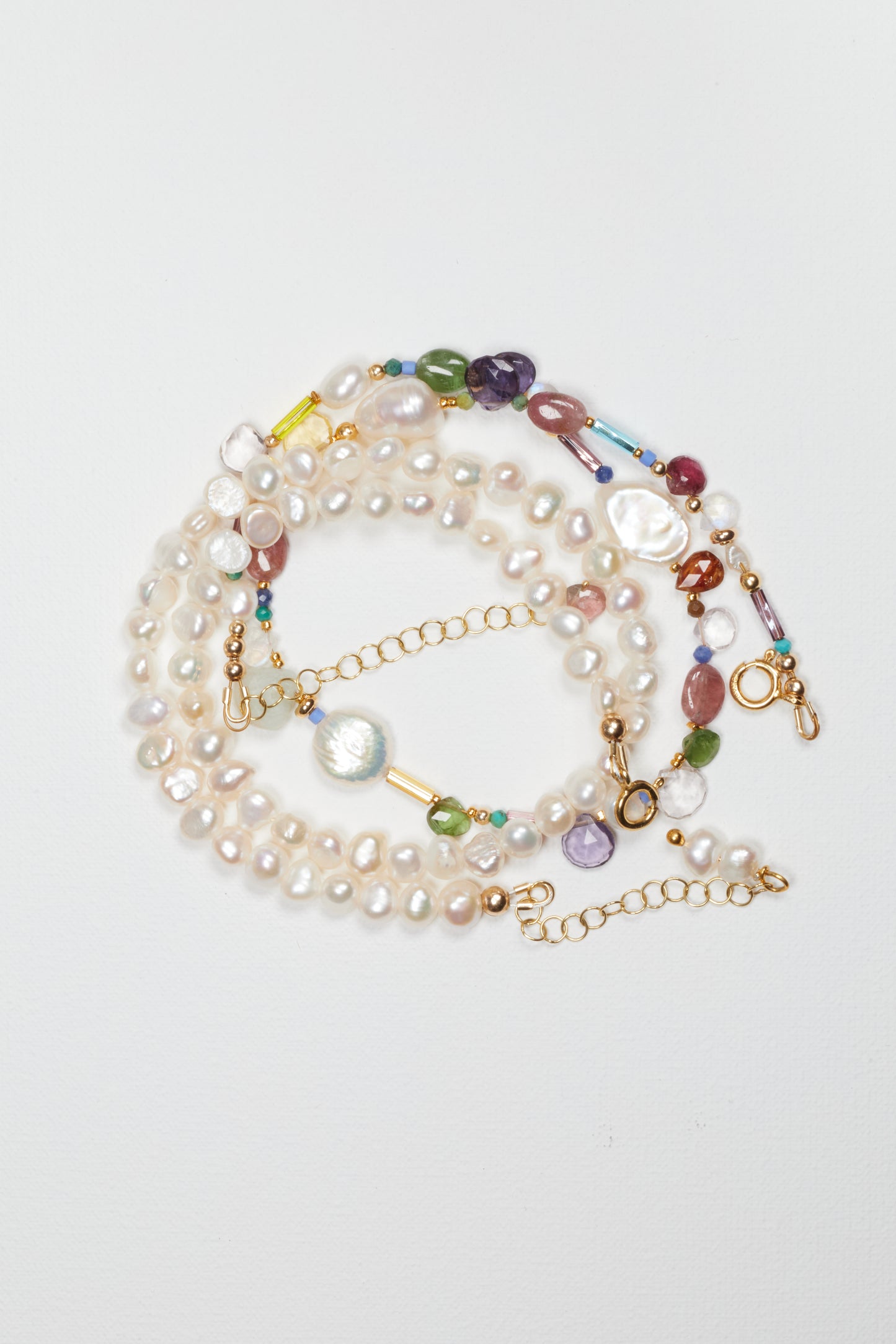 MOTHER OF PEARLS CHOKER