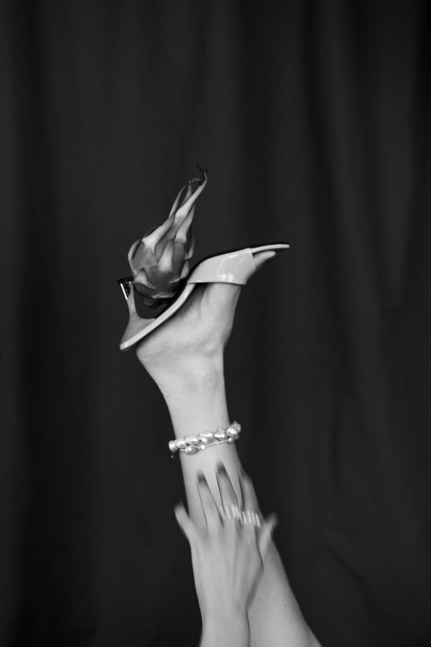 GODDESS BAROQUE ANKLET