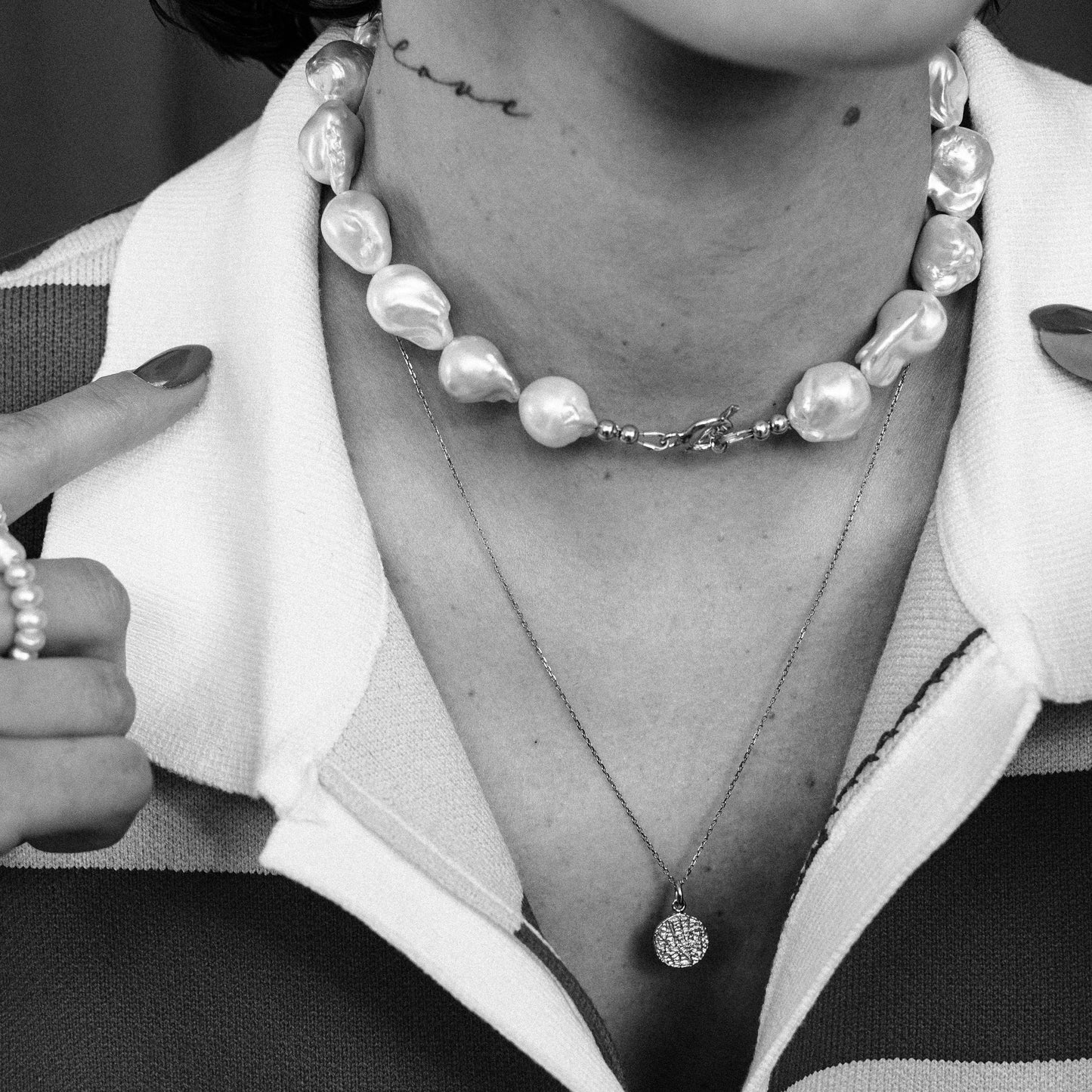 GODDESS BAROQUE CHOKER