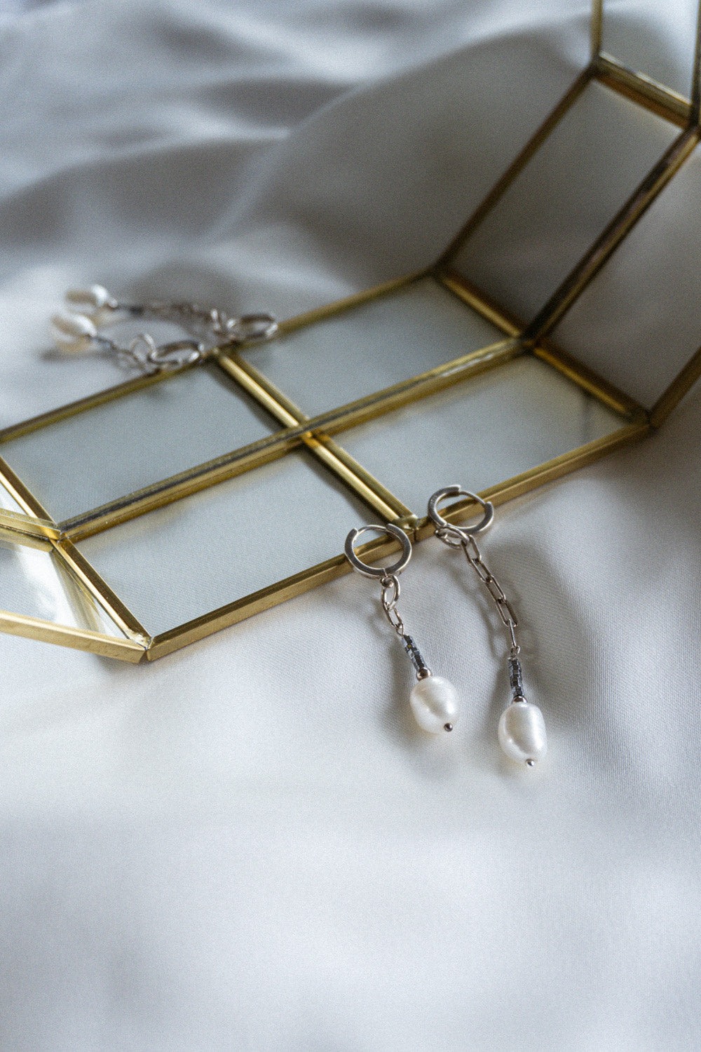 Mismatched Pearl Drop Earrings